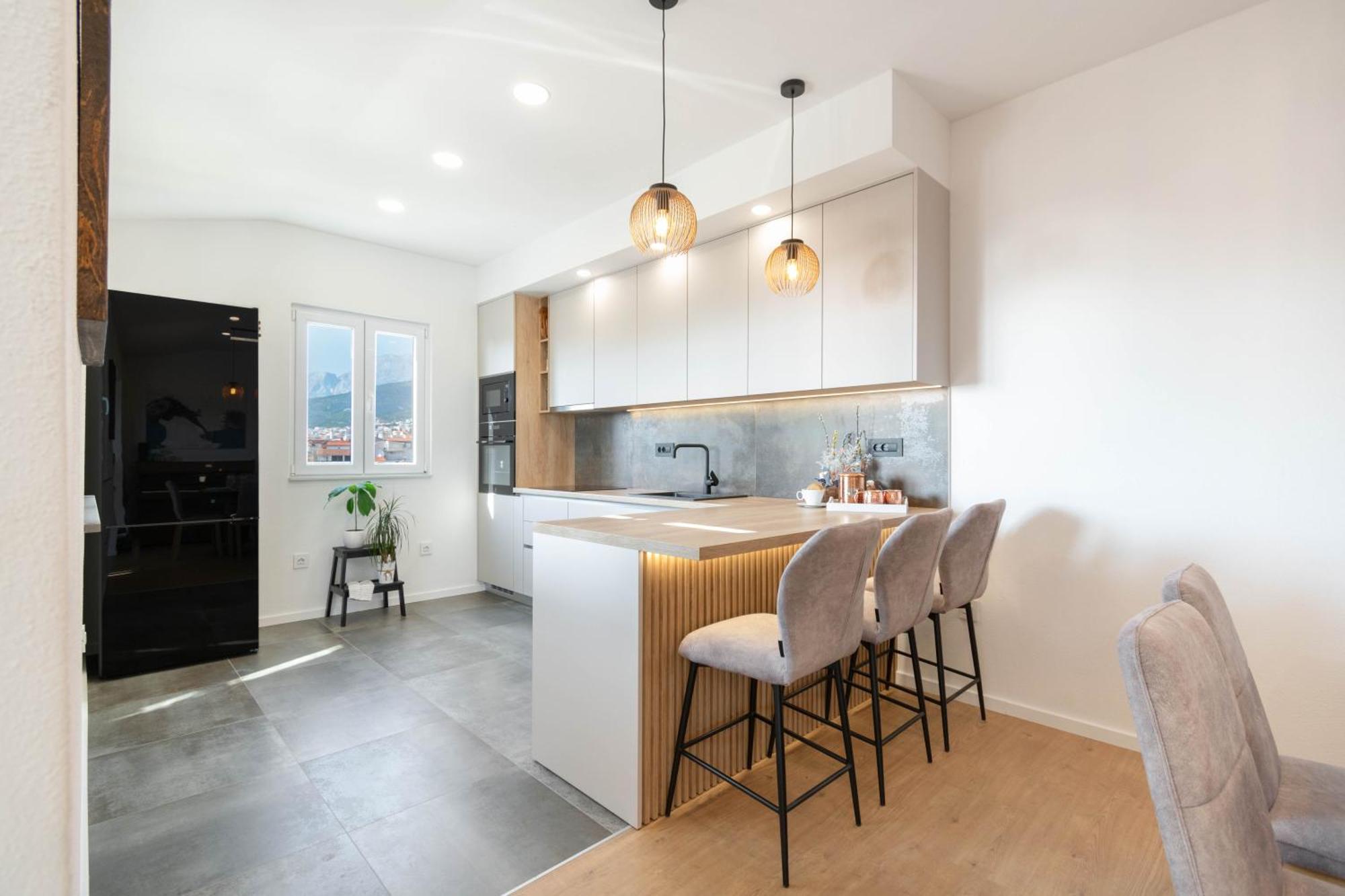 L&l Apartment
